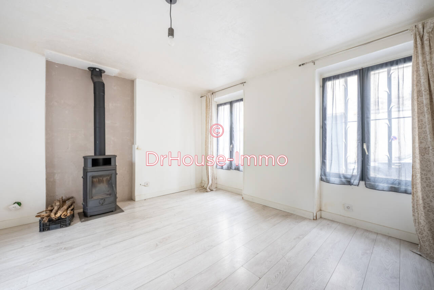 Maison 6 pièces de 87 m² - Limay (78520)