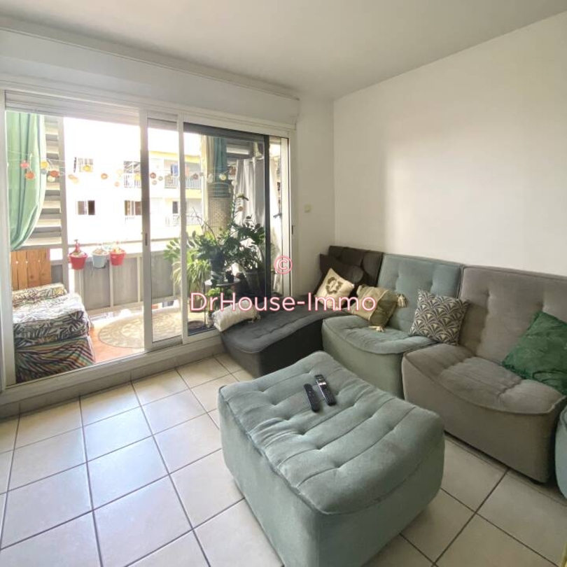 Appartement 3 pièces de 72 m² - Saint-Denis (97400)