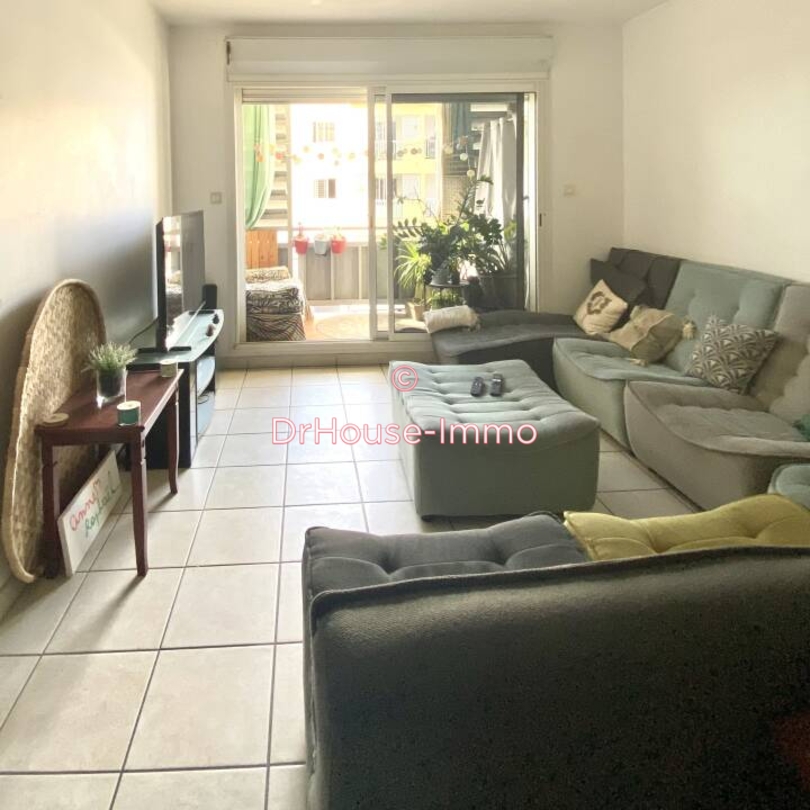 Appartement 3 pièces de 72 m² - Saint-Denis (97400)