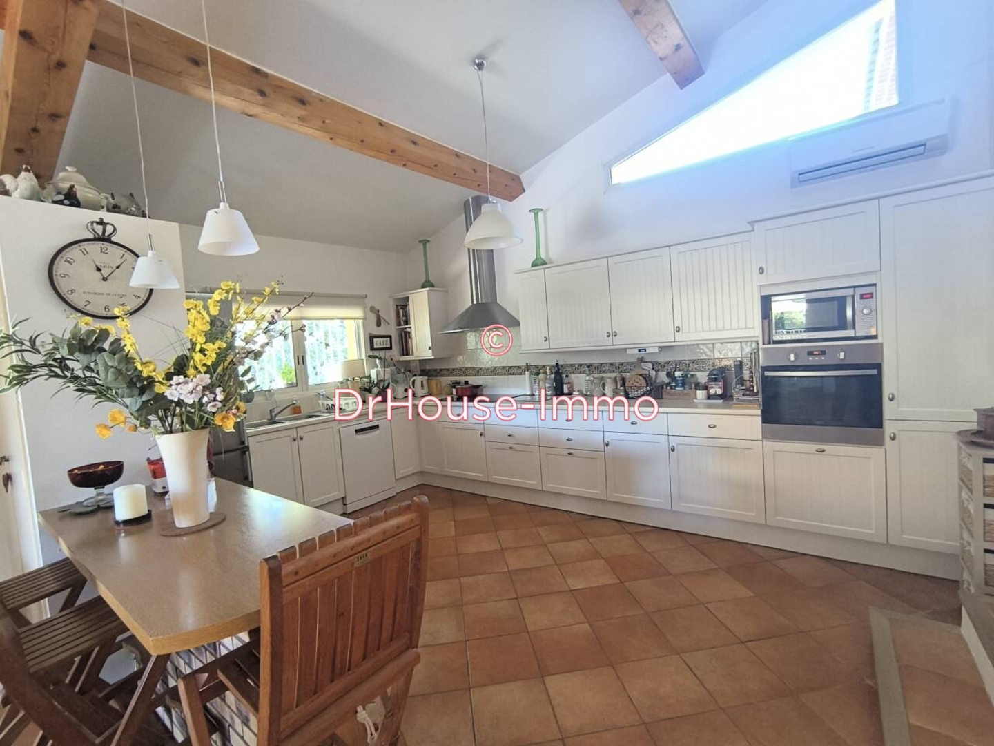 Maison 7 pièces de 195 m² - Aubagne (13400)