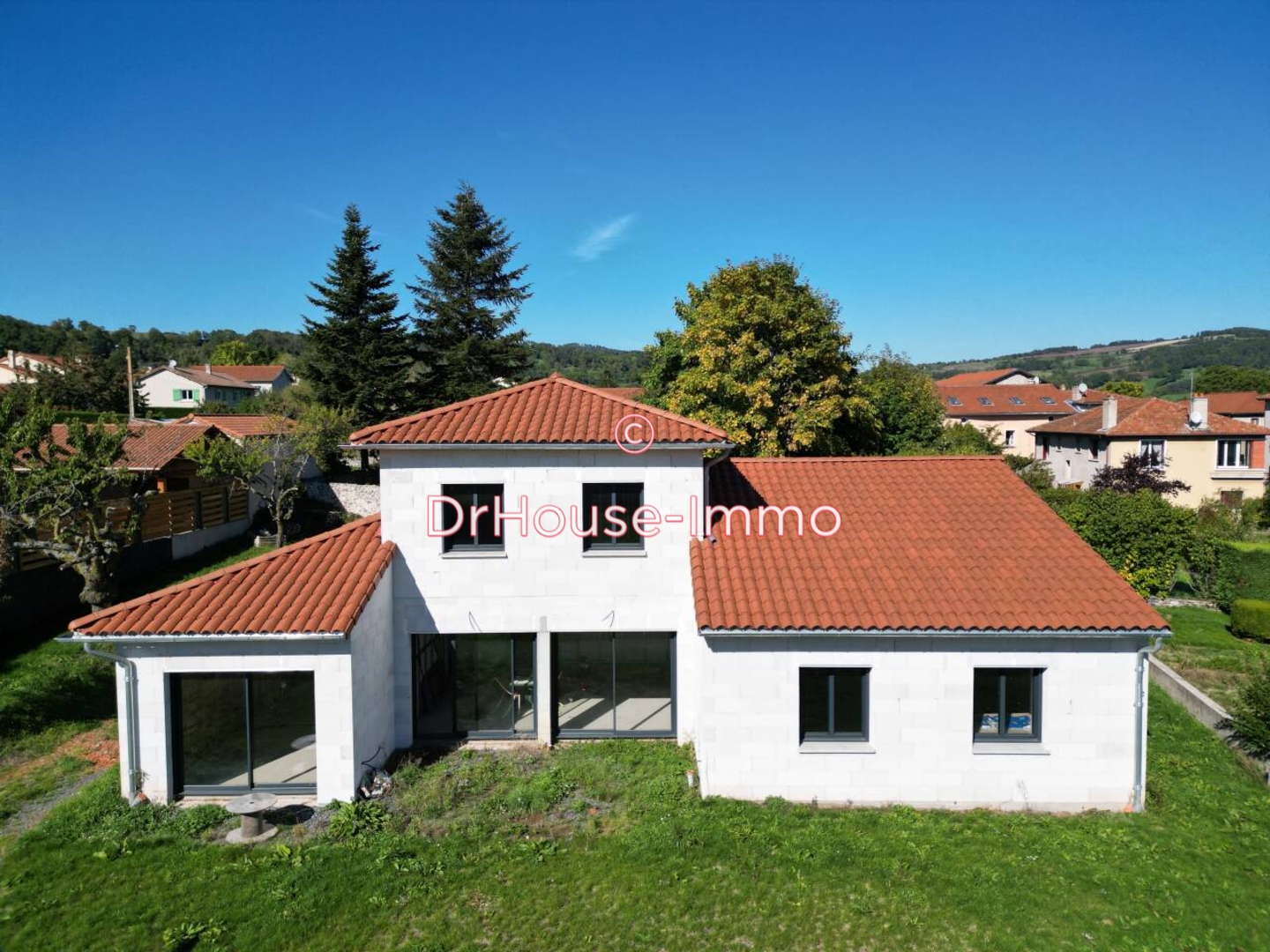 Maison 7 pièces de 175 m² - Saint-Paulien (43350)