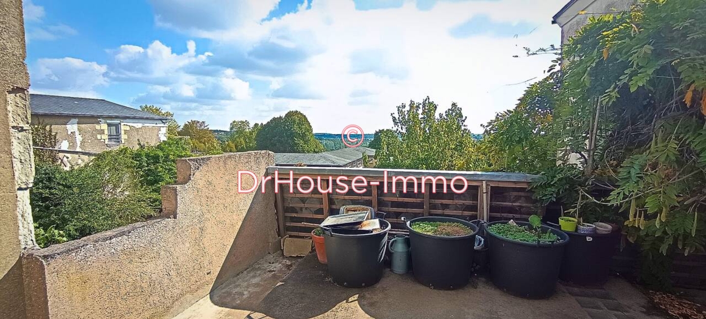 Maison 7 pièces de 195 m² - Thouars (79100)