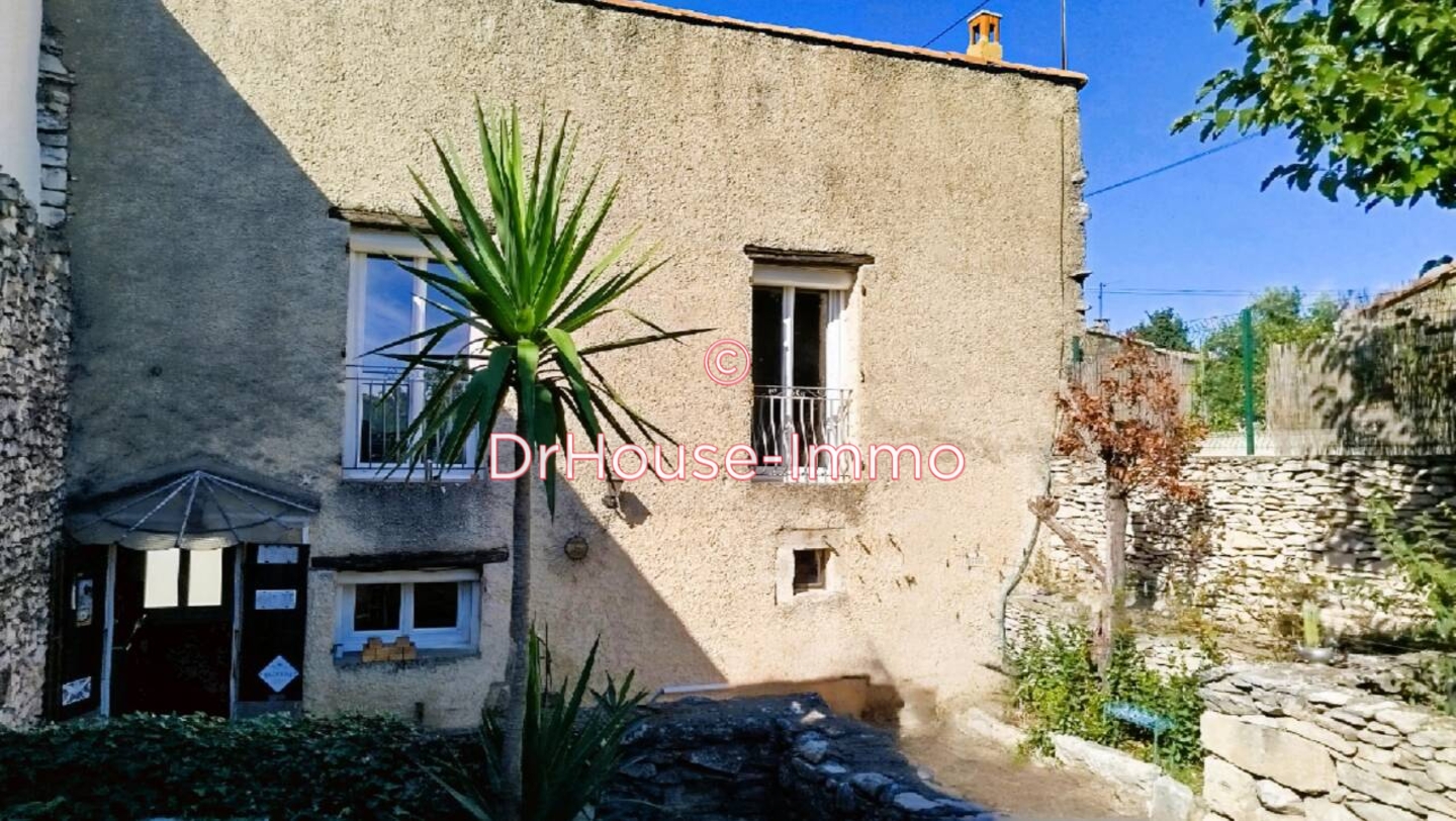 Maison 5 pièces de 111 m² - Tavel (30126)