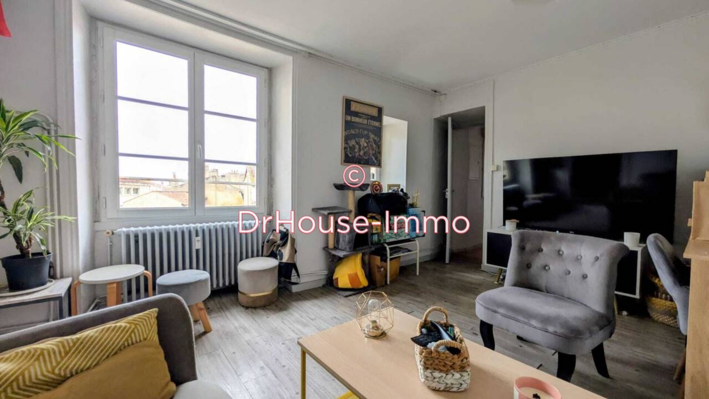 Appartement 2 pièces de 41 m² - Poitiers (86000)