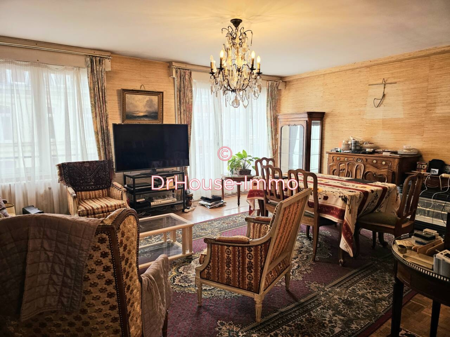 Appartement 6 pièces de 111 m² - Lille (59000)