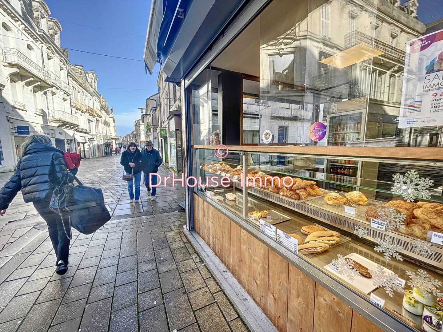 Commerce 8 pièces de 100 m² - Angoulême (16000)