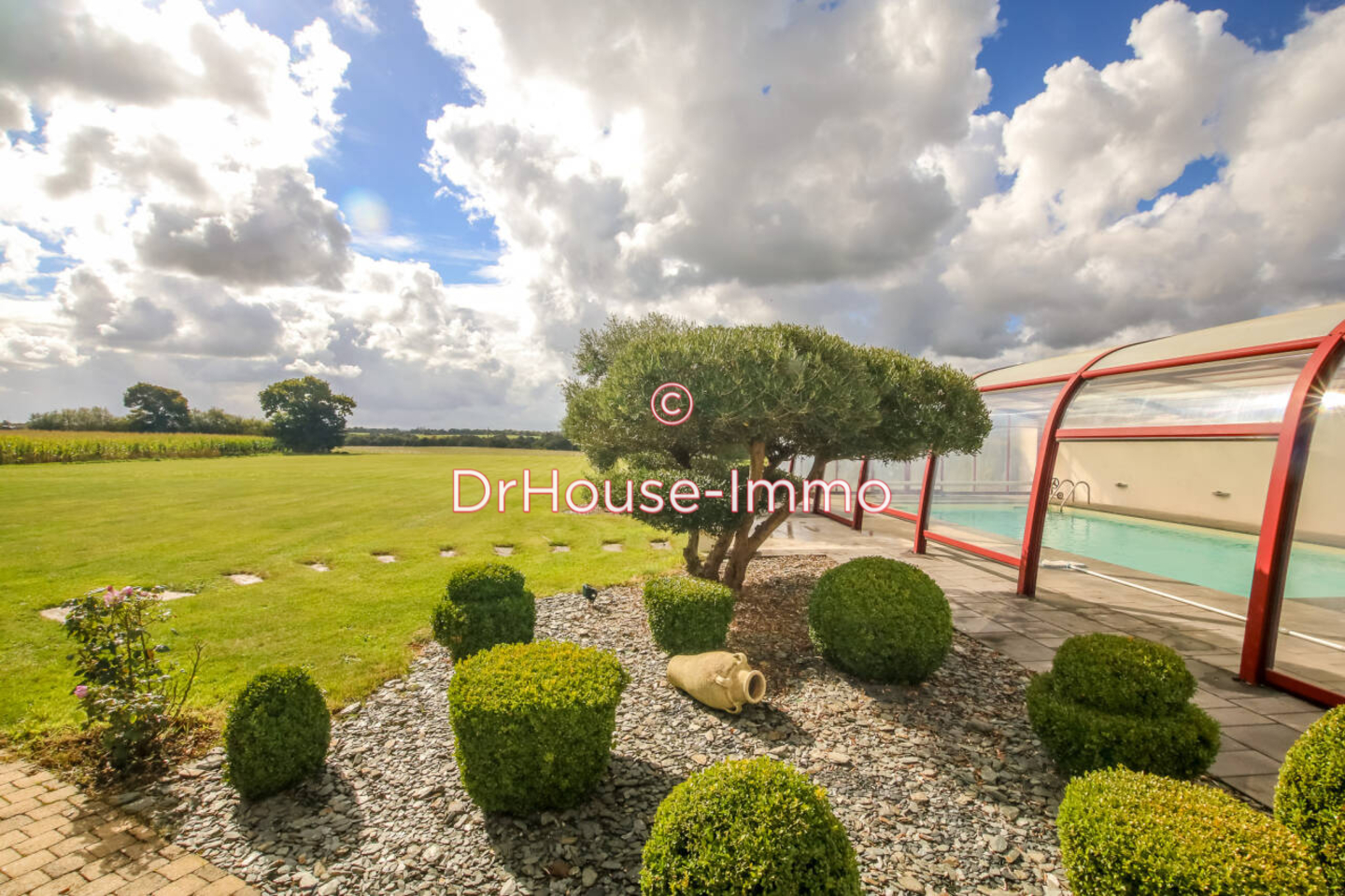 Maison 8 pièces de 198 m² - Plélo (22170)