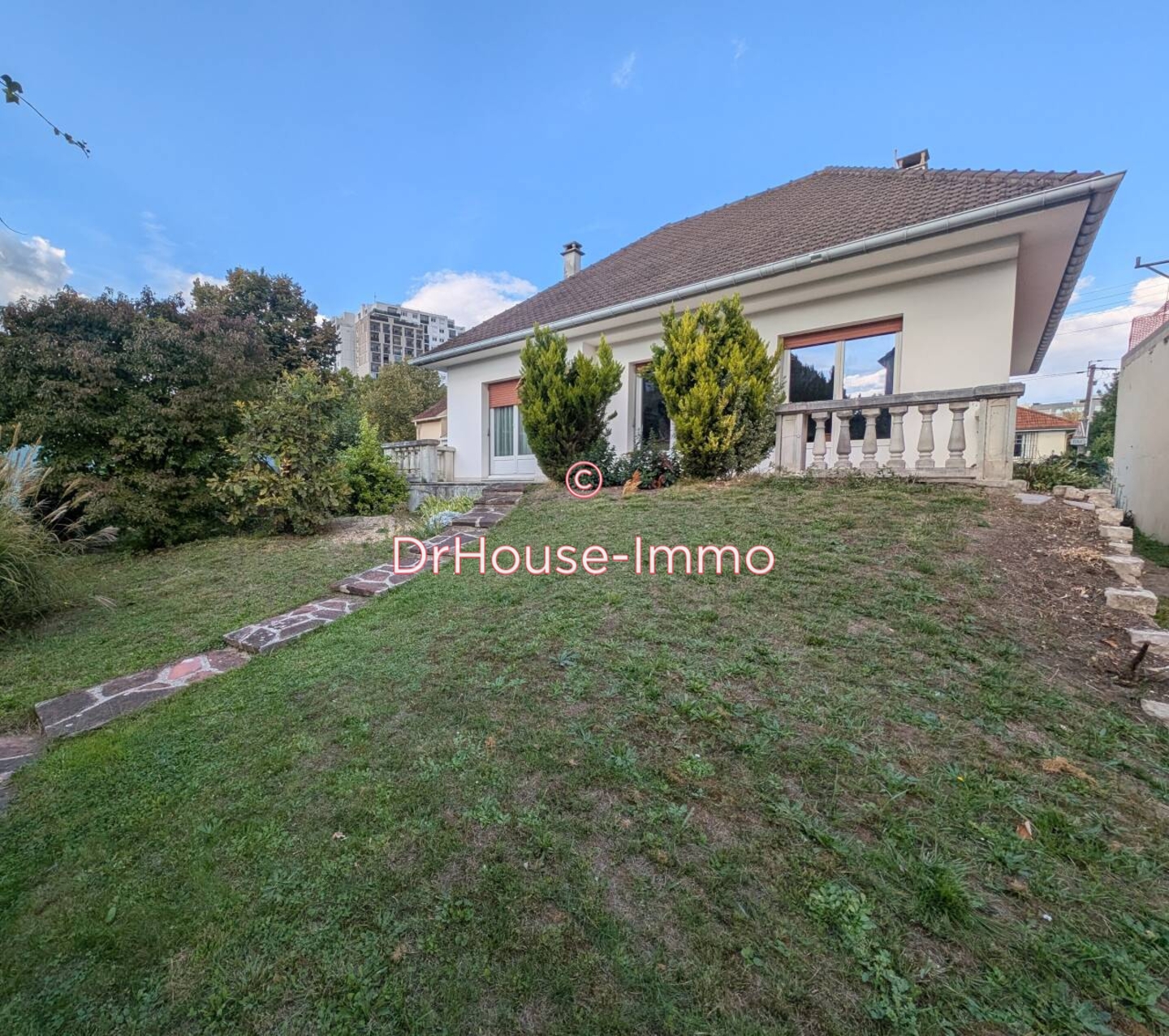 Maison 6 pièces de 175 m² - Chatou (78400)