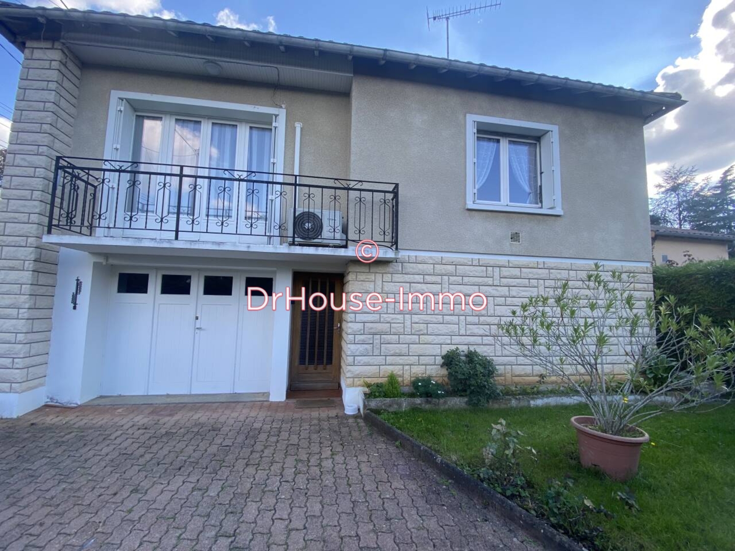 Maison 4 pièces de 89 m² - Poitiers (86000)