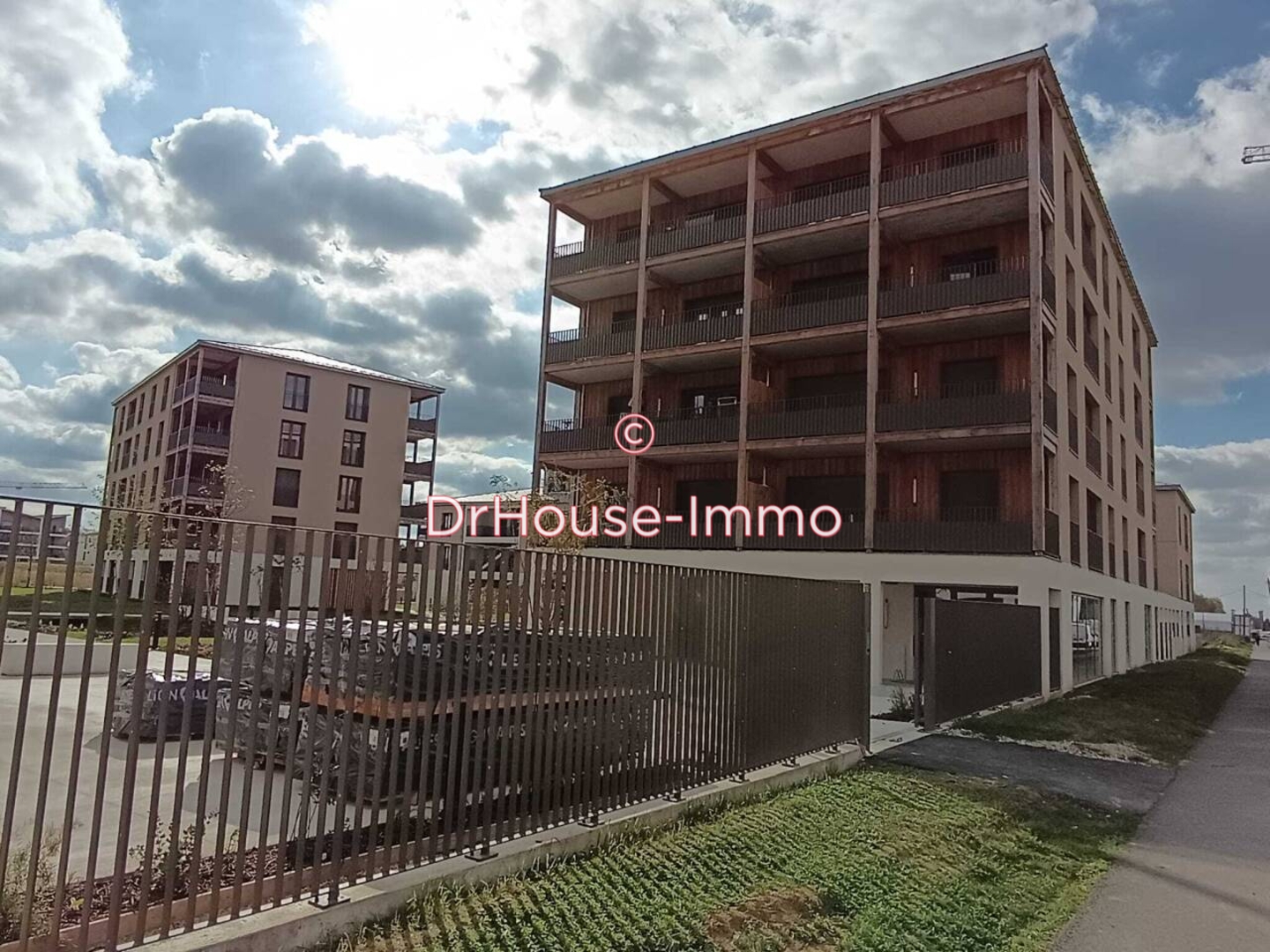 Appartement 2 pièces de 43 m² - Bussy-Saint-Georges (77600)