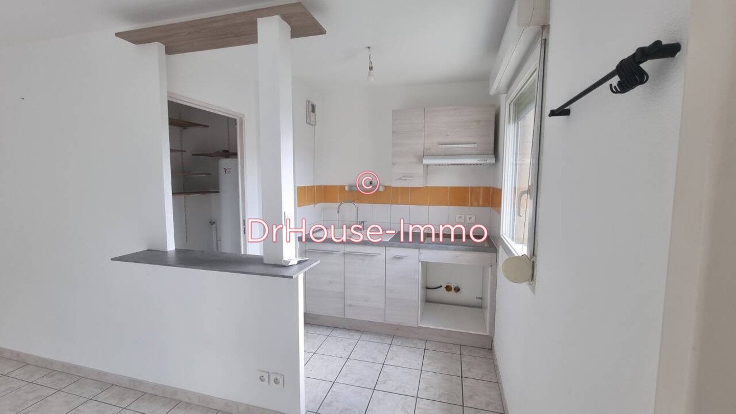 Appartement 2 pièces de 49 m² - Sorgues (84700)