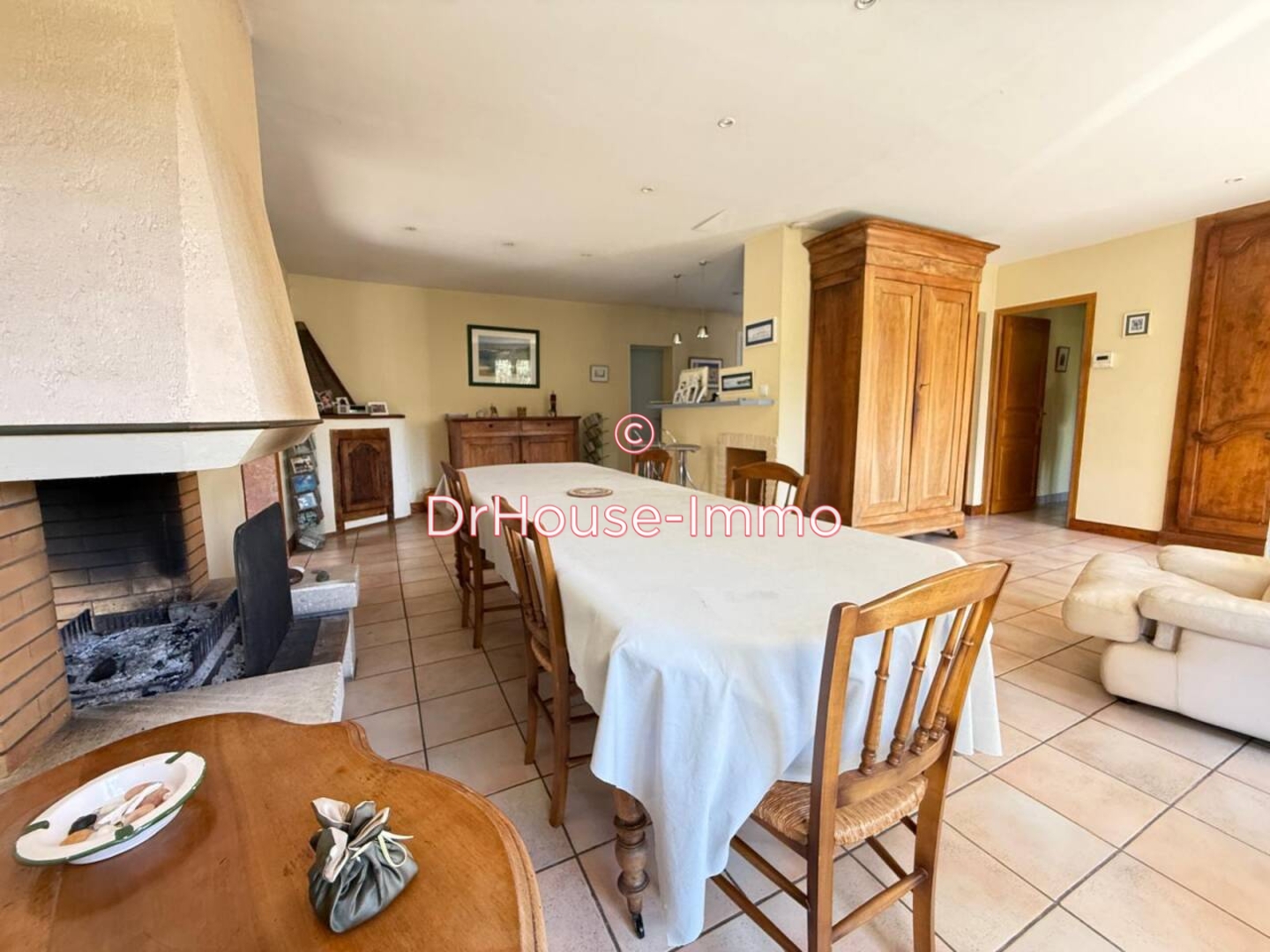 Maison 6 pièces de 177 m² - Artigues-près-Bordeaux (33370)