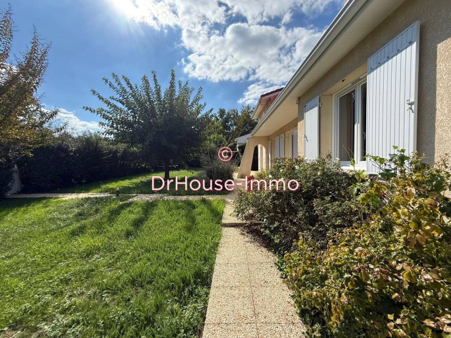 Maison 6 pièces de 177 m² - Artigues-près-Bordeaux (33370)