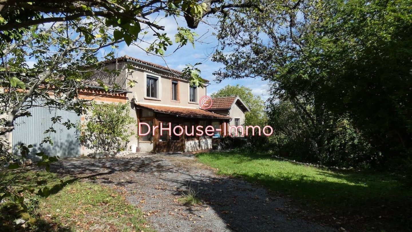 Maison 10 pièces de 210 m² - Andillac (81140)