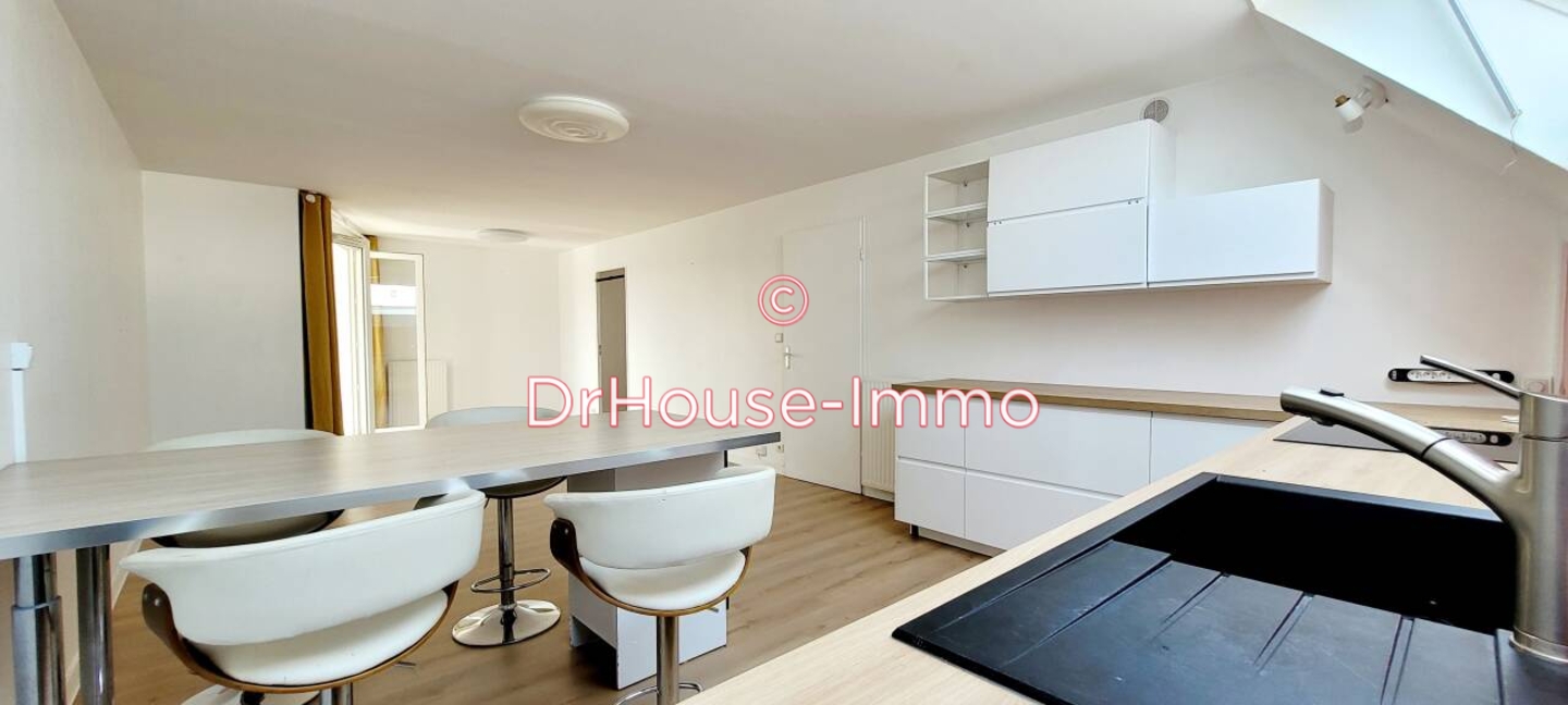 Appartement 5 pièces de 101 m² - Nantes (44200)