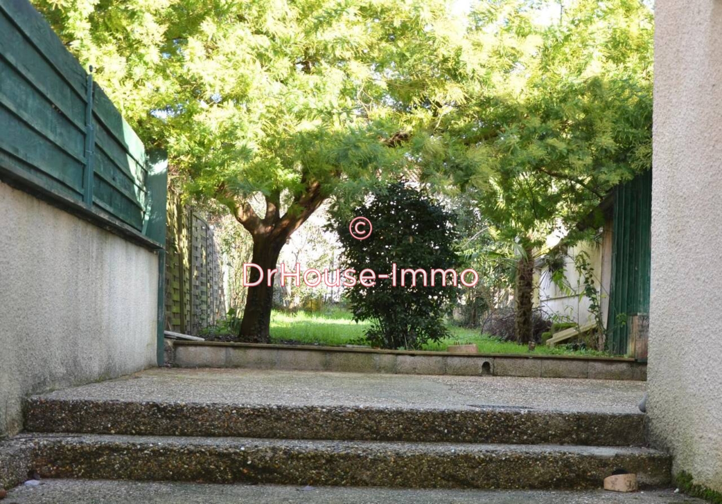 Maison 5 pièces de 105 m² - La Réole (33190)