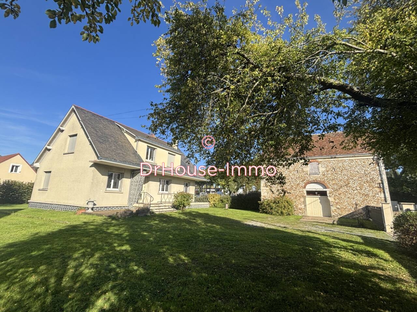 Maison 7 pièces de 152 m² - Nogent-le-Rotrou (28400)