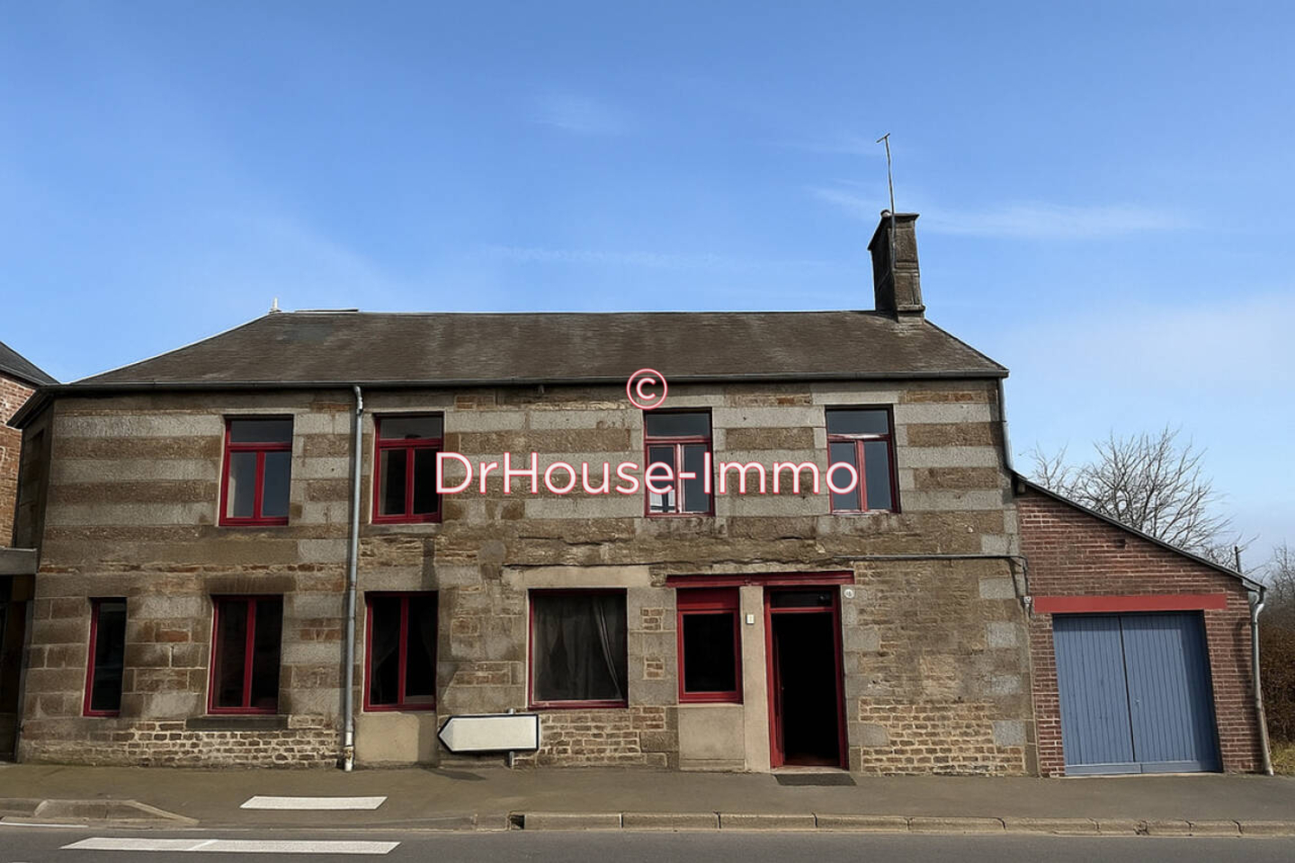 Maison 7 pièces de 153 m² - La Lande-Patry (61100)