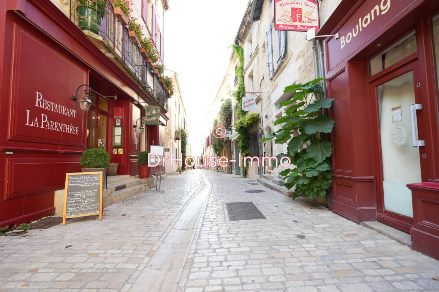 Maison 4 pièces de 101 m² - Uzès (30700)