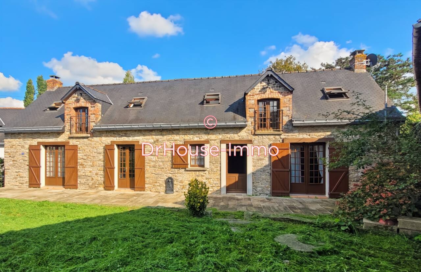 Maison 7 pièces de 172 m² - Sion-les-Mines (44590)