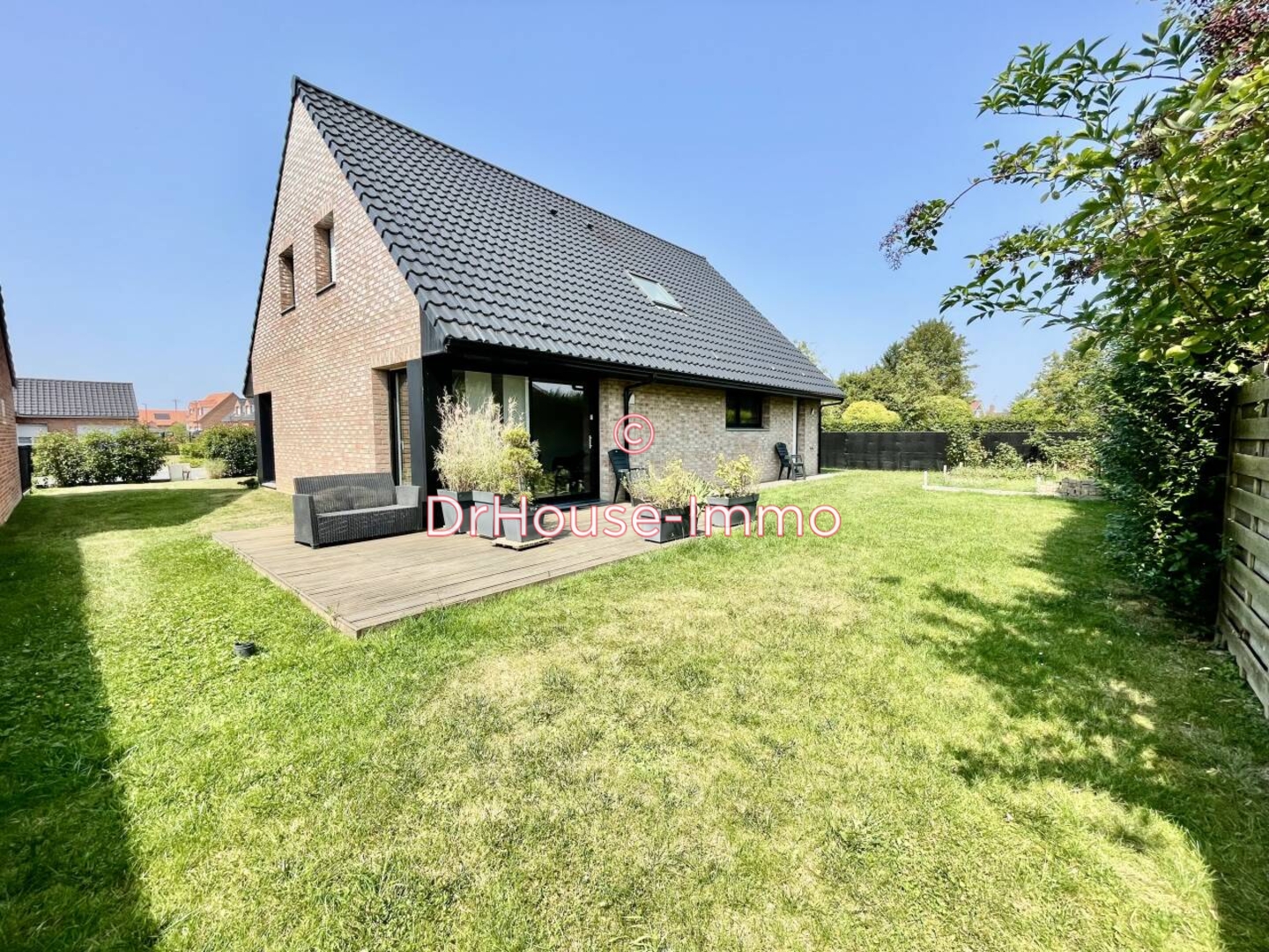 Maison 6 pièces de 143 m² - Lille (59800)