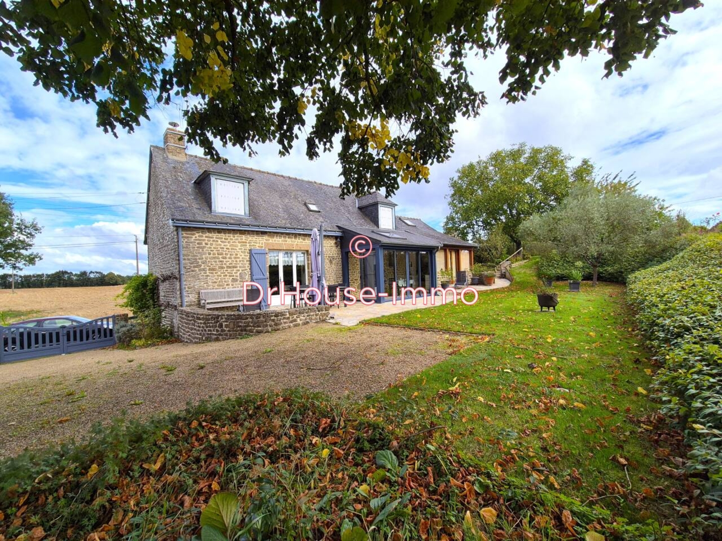 Maison 7 pièces de 111 m² - Gorron (53120)