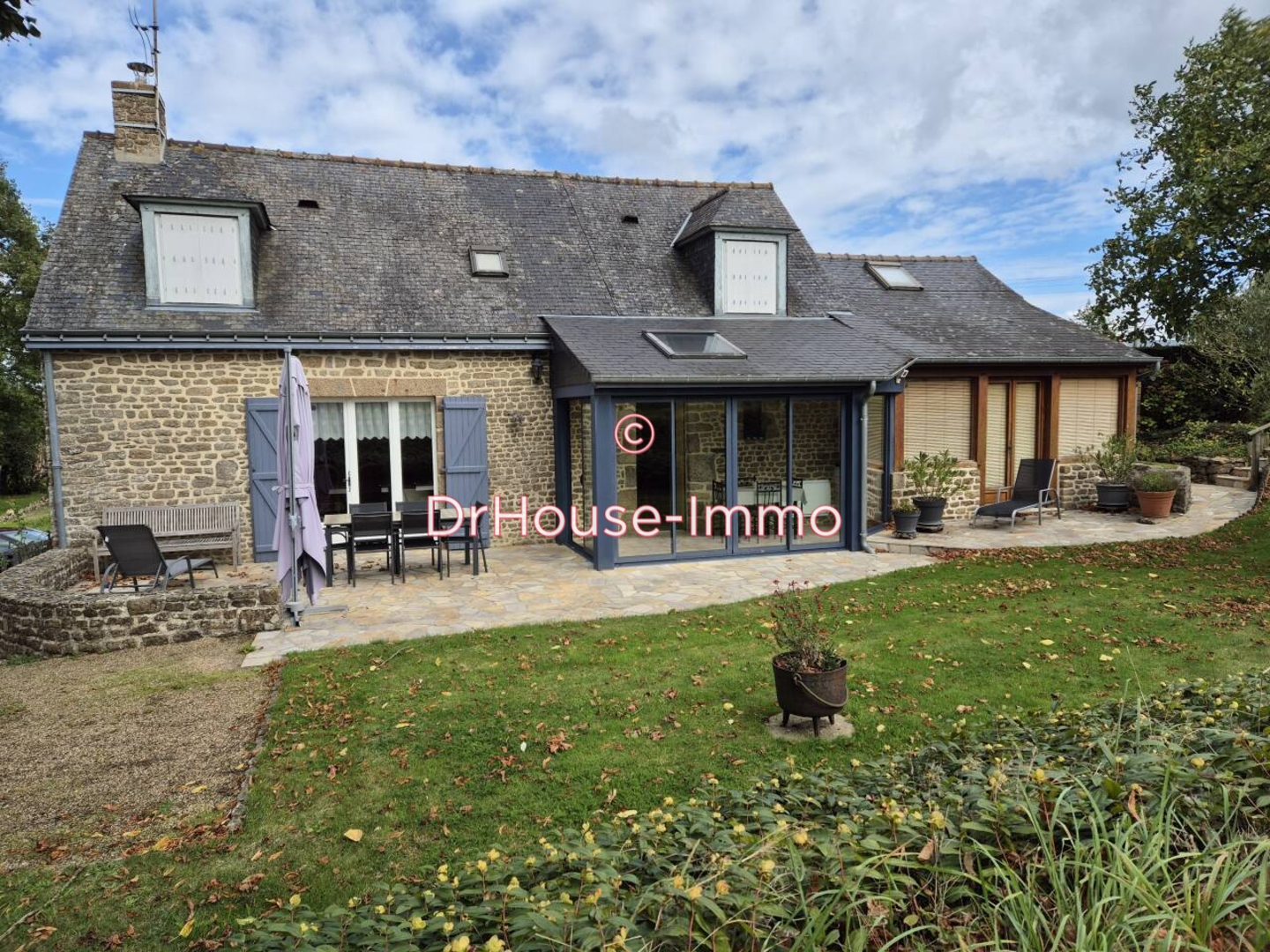 Maison 7 pièces de 120 m² - Gorron (53120)