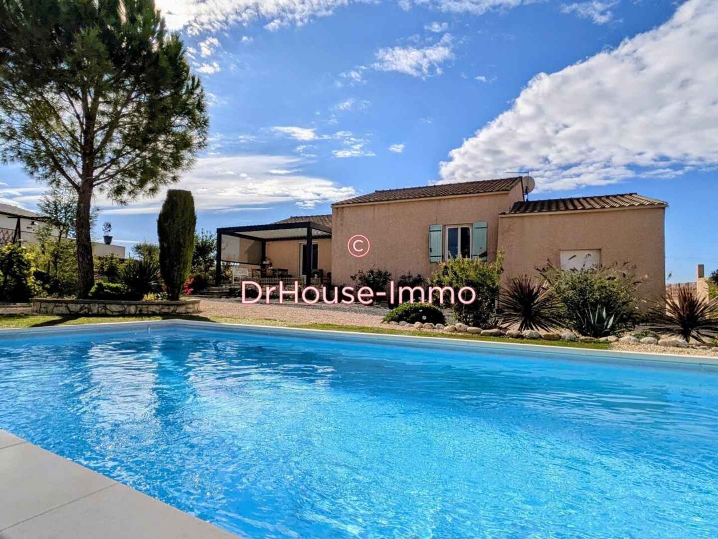 Maison 4 pièces de 115 m² - Lézan (30350)