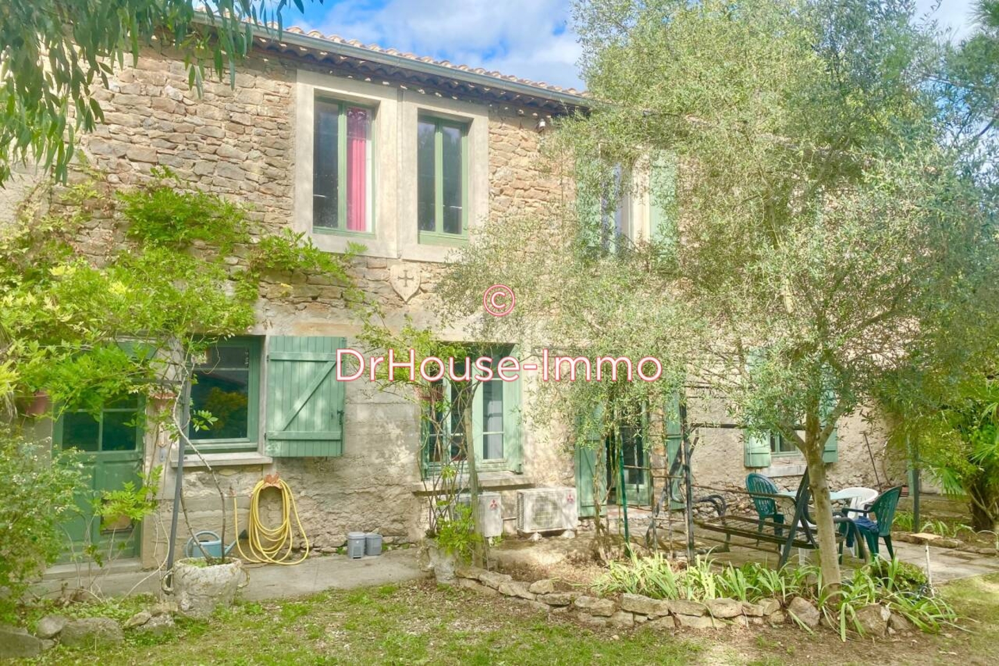 Maison 10 pièces de 254 m² - Saint-Hilaire (11250)