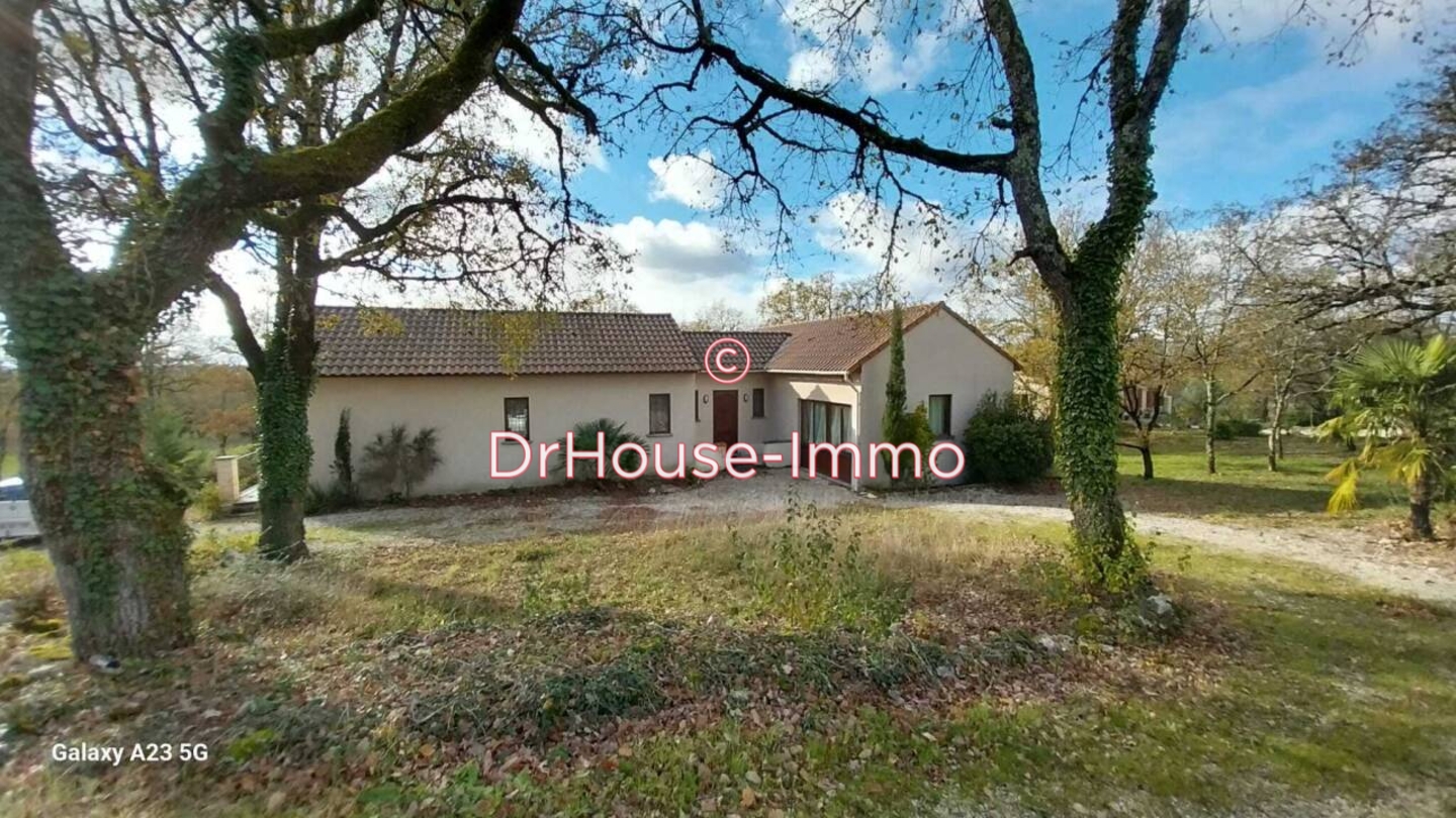 Maison 4 pièces de 132 m² - Esclauzels (46090)