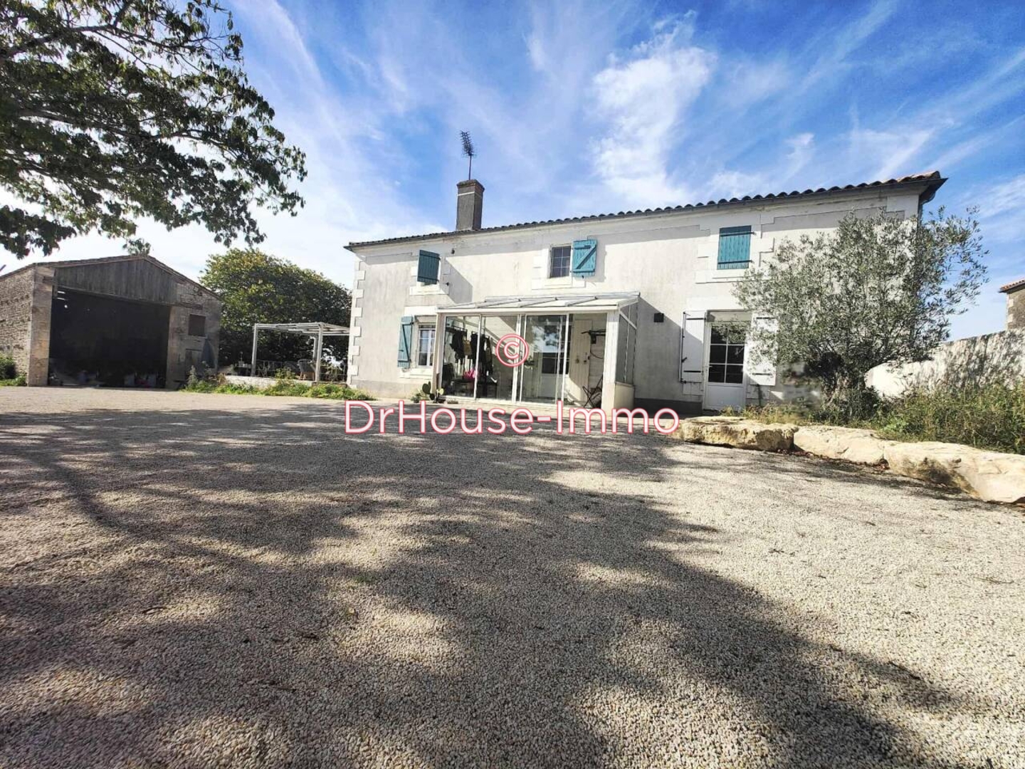 Maison 5 pièces de 131 m² - Ardin (79160)