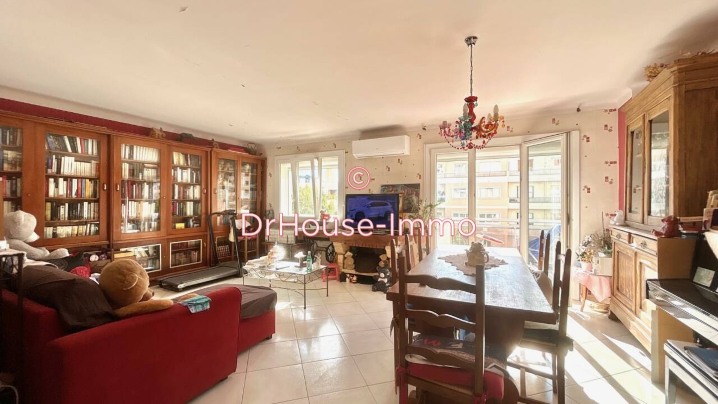 Appartement 4 pièces de 68 m² - Toulon (83000)