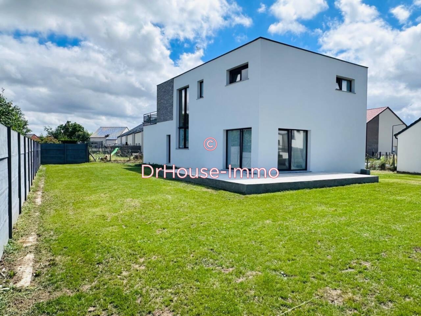 Maison 6 pièces de 150 m² - Billy-Berclau (62138)