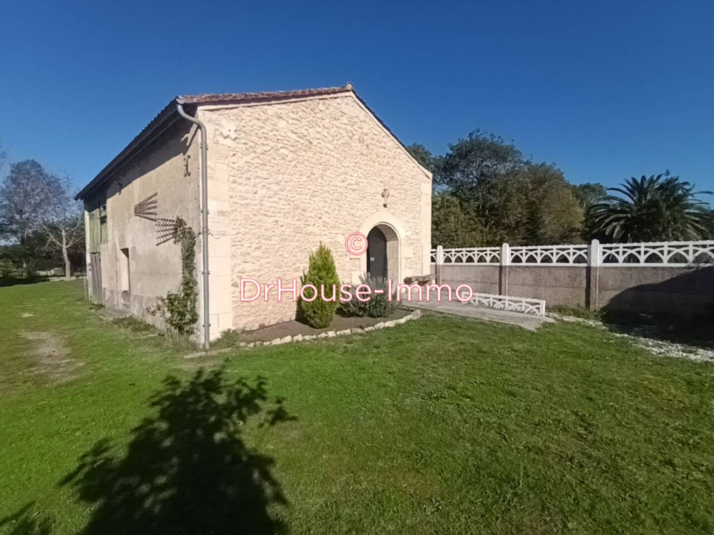 Maison 6 pièces de 205 m² - Saint-Christoly-Médoc (33340)