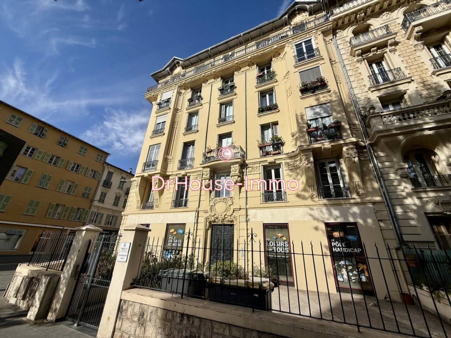 Appartement 2 pièces de 35 m² - Nice (06300)