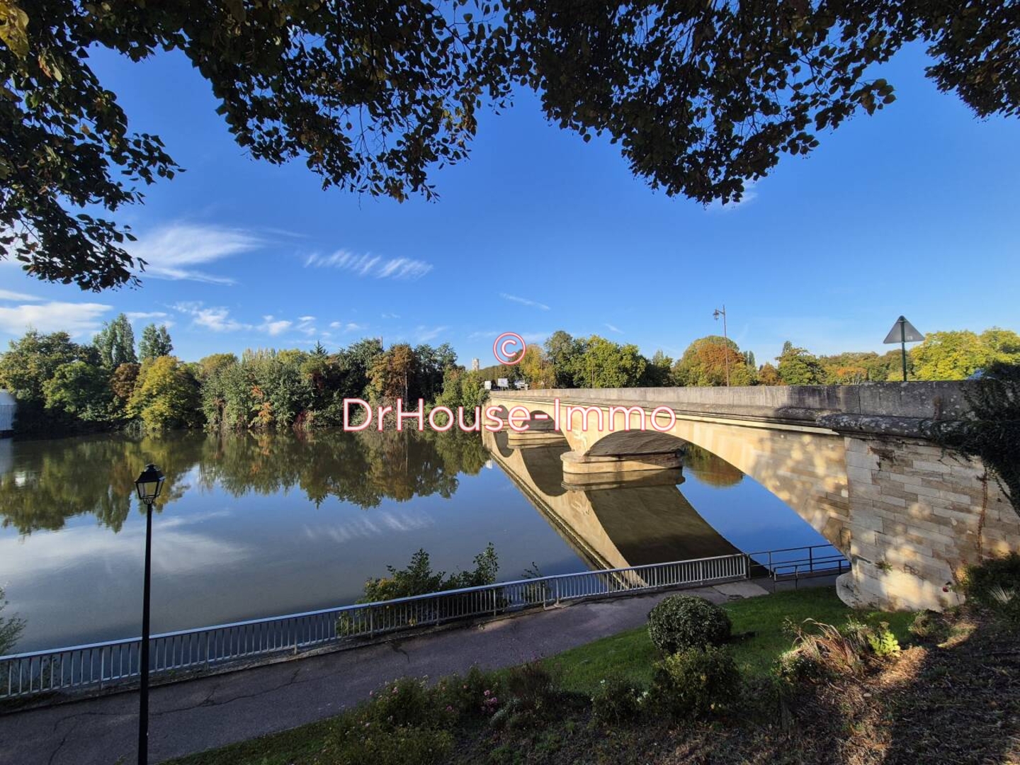 Appartement 5 pièces de 118 m² - Limay (78520)