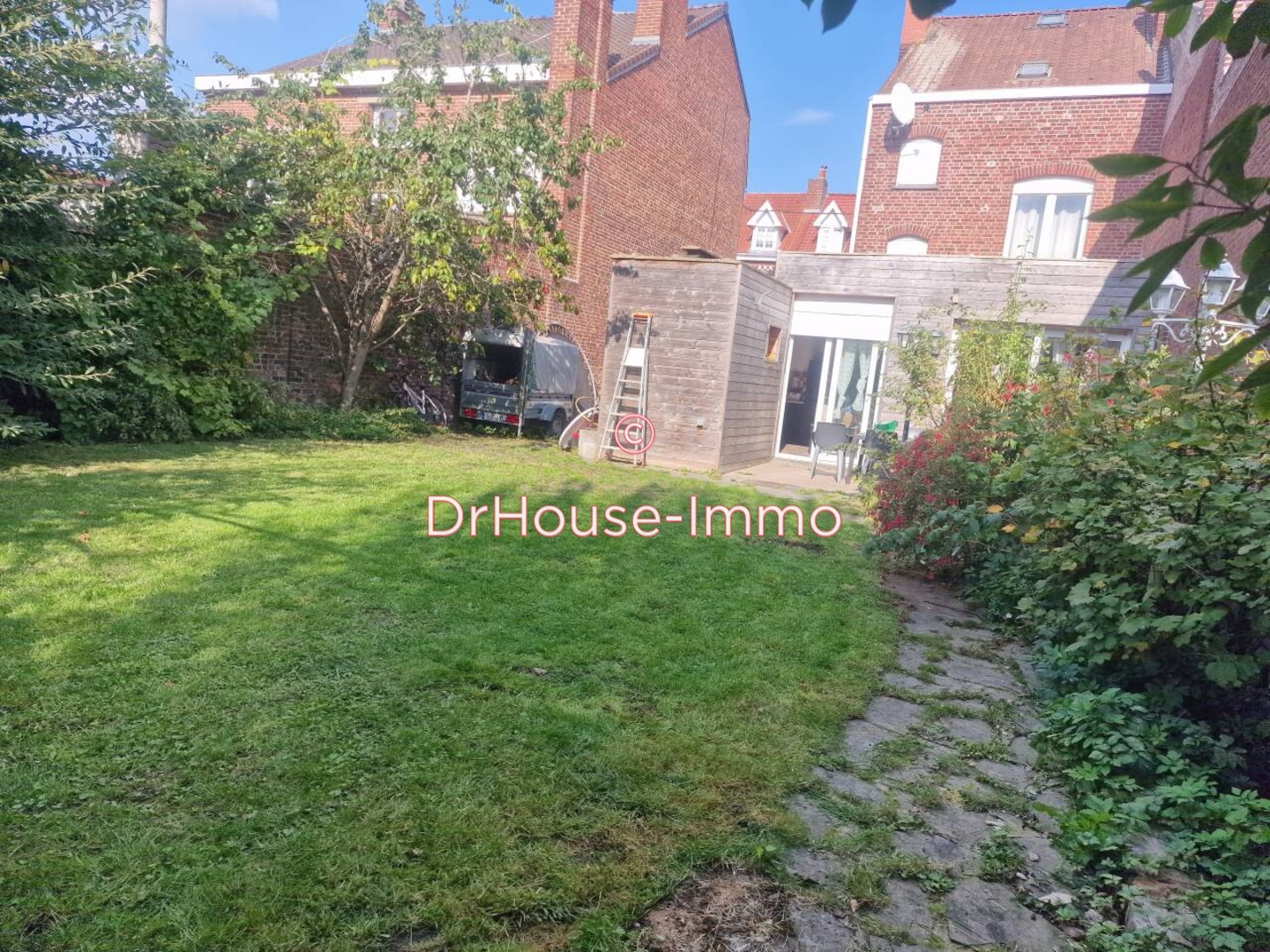 Maison 7 pièces de 160 m² - Comines (59560)