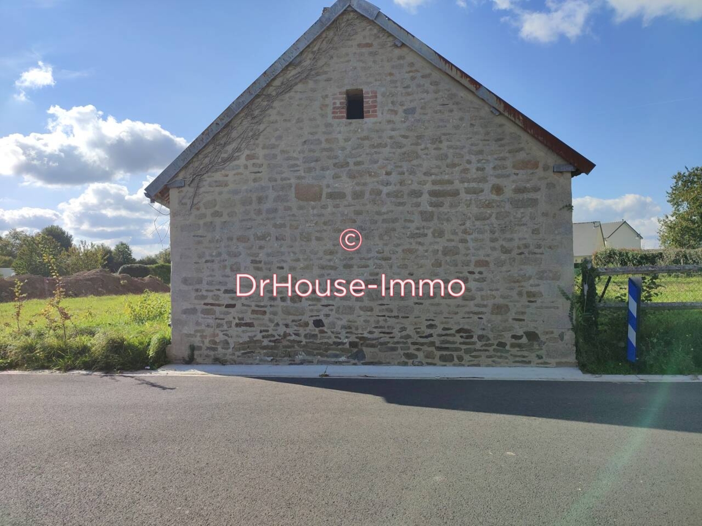 Maison 1 pièce de 100 m² - Coulonces (14500)