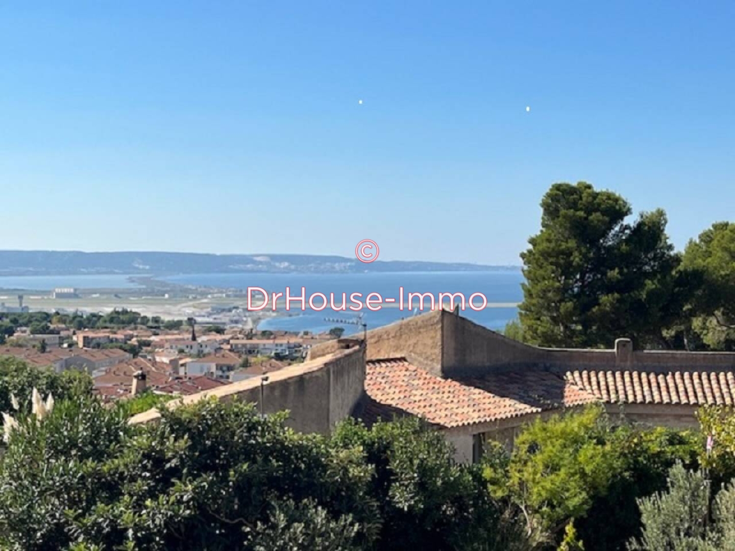 Maison 5 pièces de 125 m² - Vitrolles (13127)