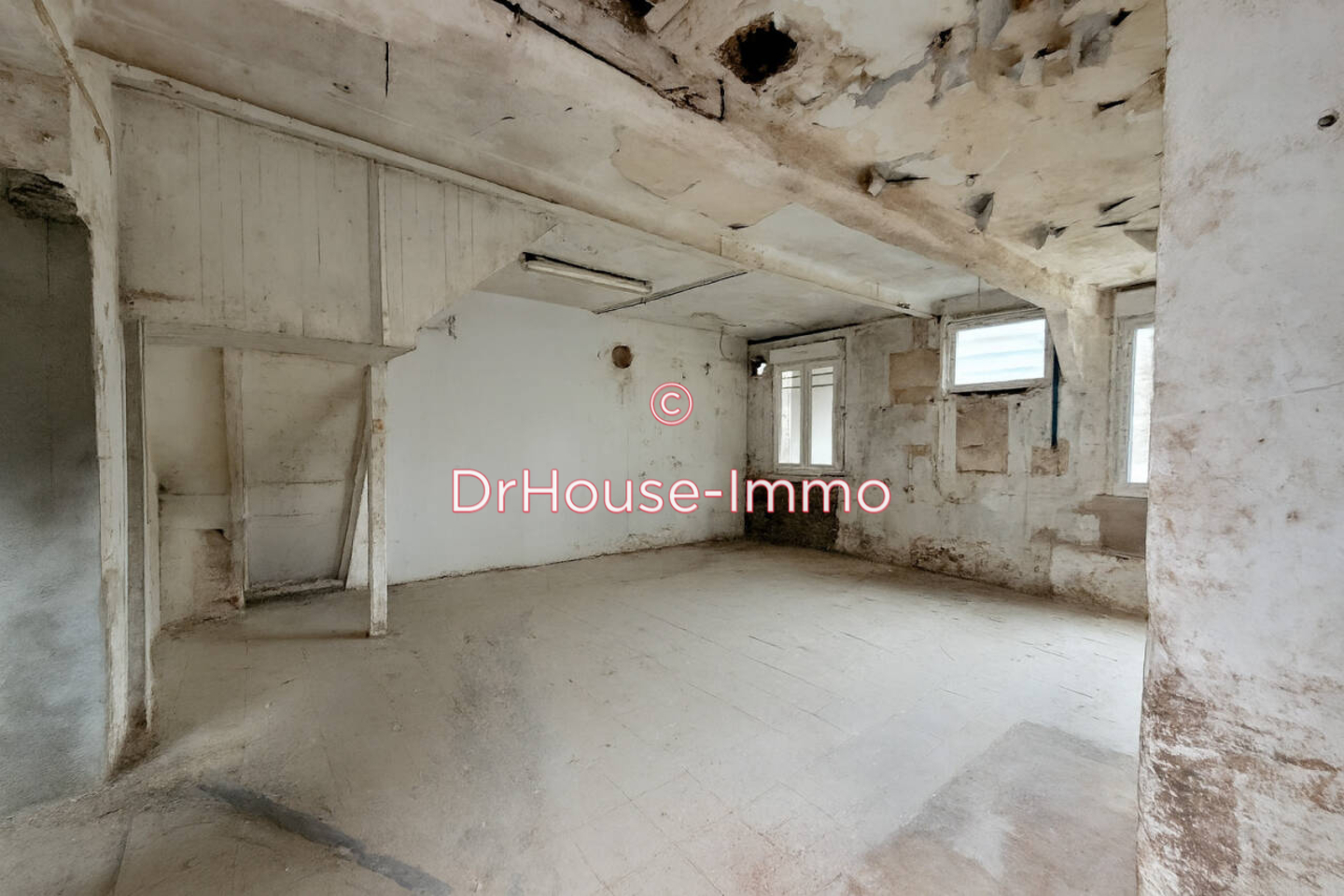 Appartement 3 pièces de 74 m² - Bazancourt (51110)