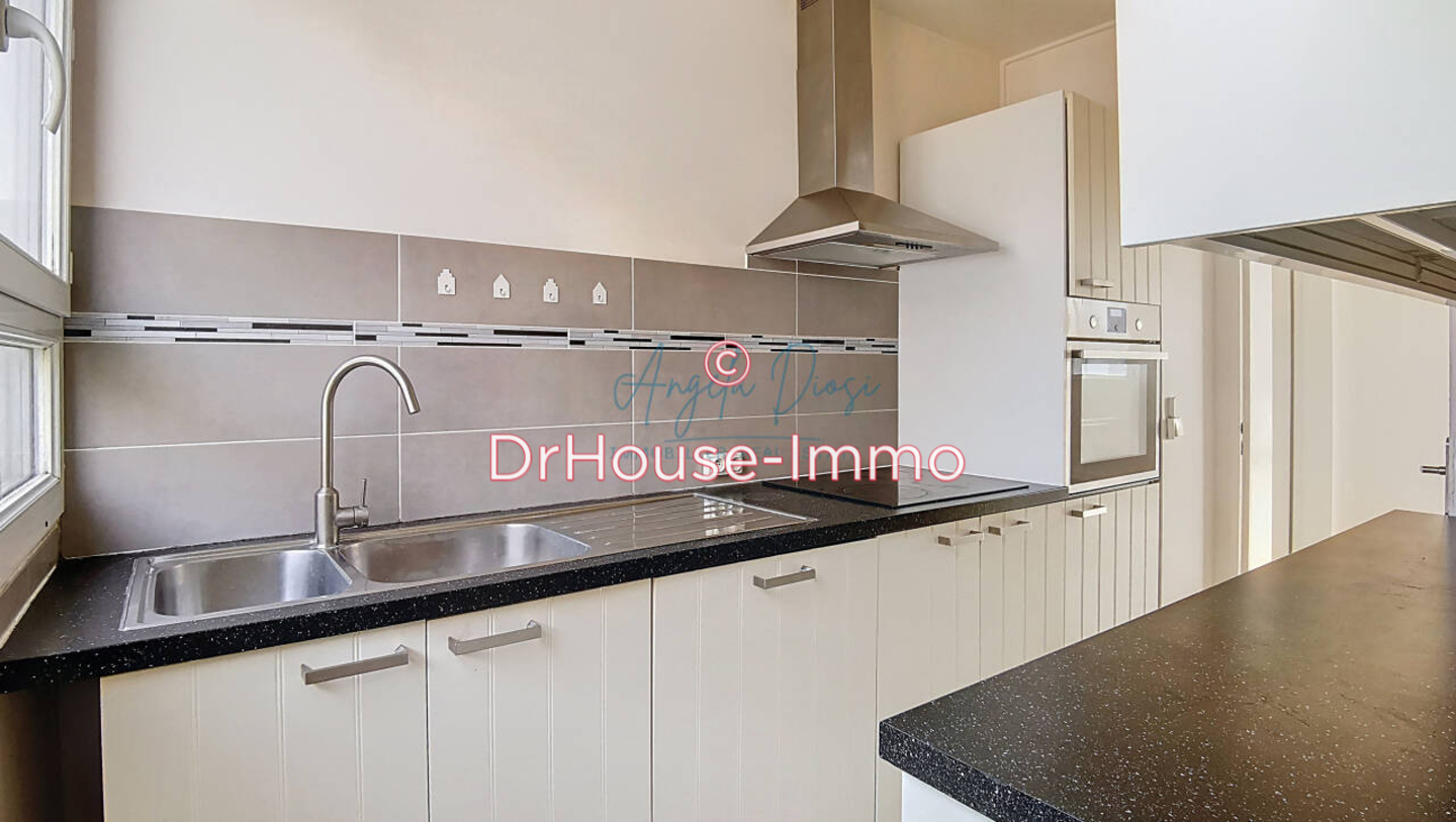 Appartement 5 pièces de 82 m² - Le Plessis-Robinson (92350)