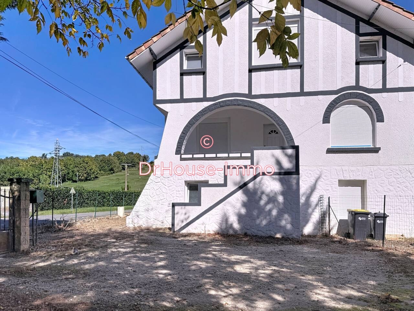 Appartement 6 pièces de 140 m² - Bergerac (24100)