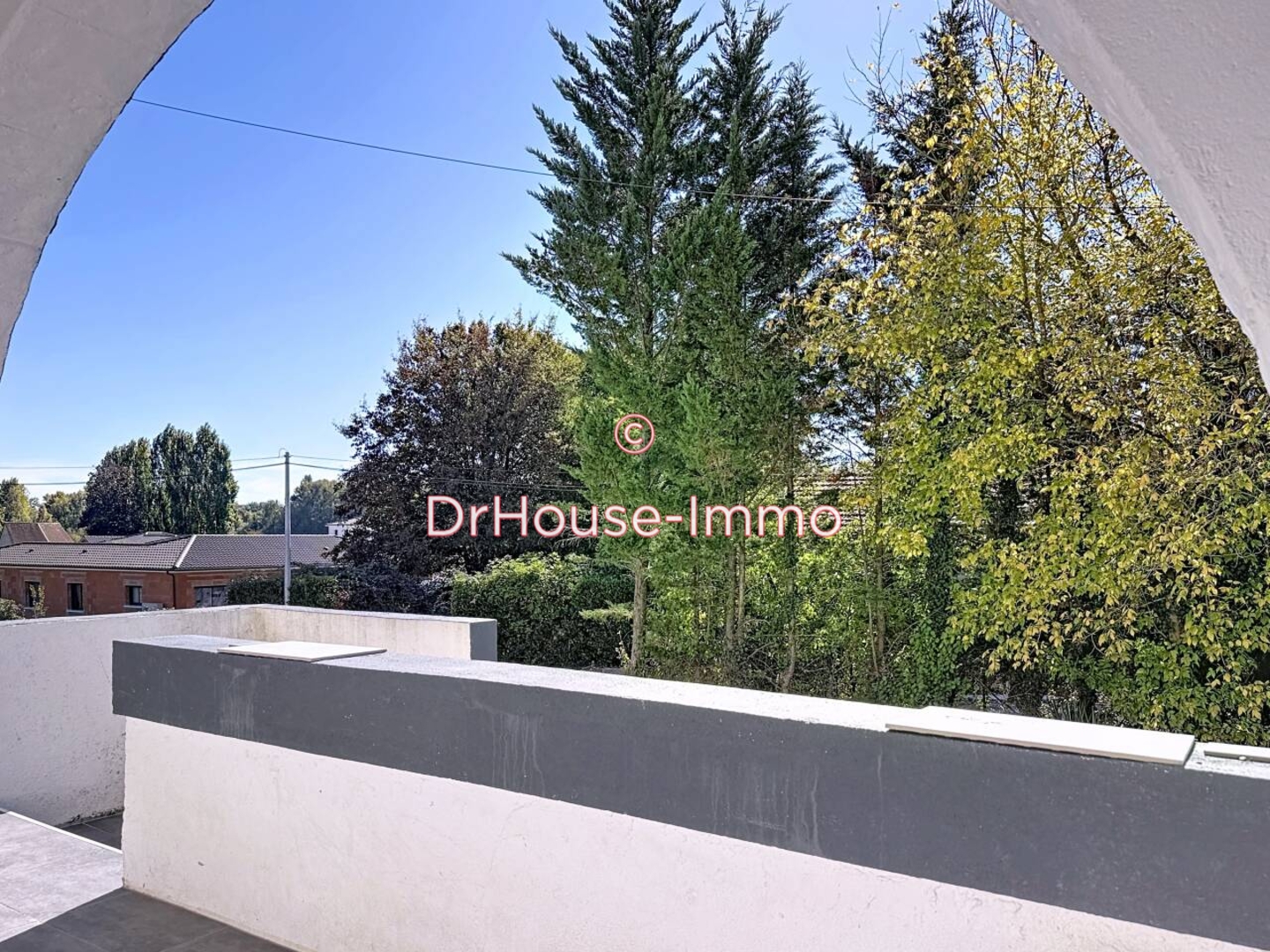 Appartement 6 pièces de 140 m² - Bergerac (24100)