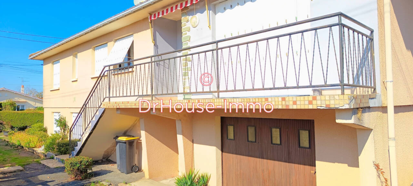 Maison 7 pièces de 120 m² - Thouars (79100)