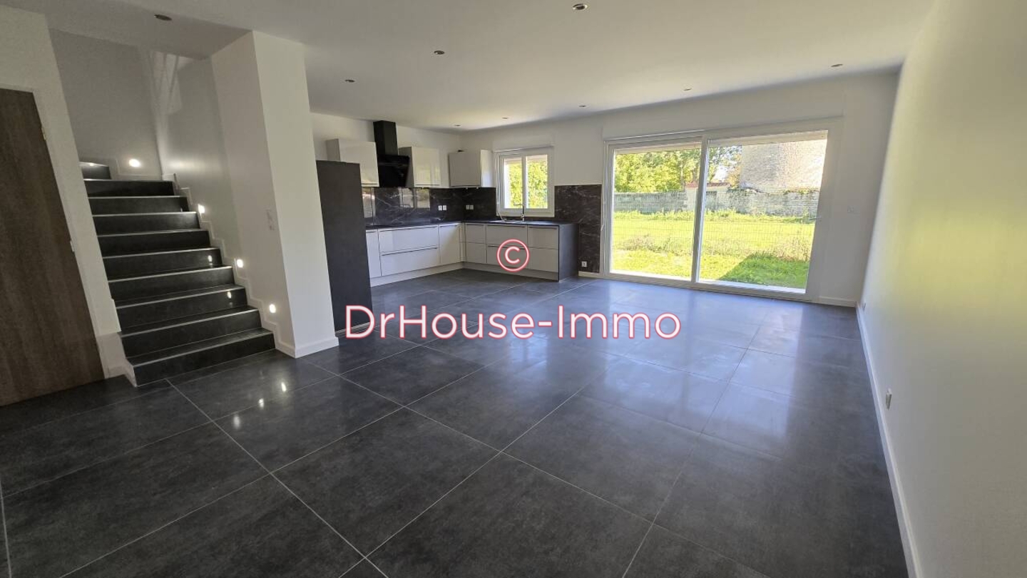 Maison 7 pièces de 140 m² - Saint-Julien (21490)