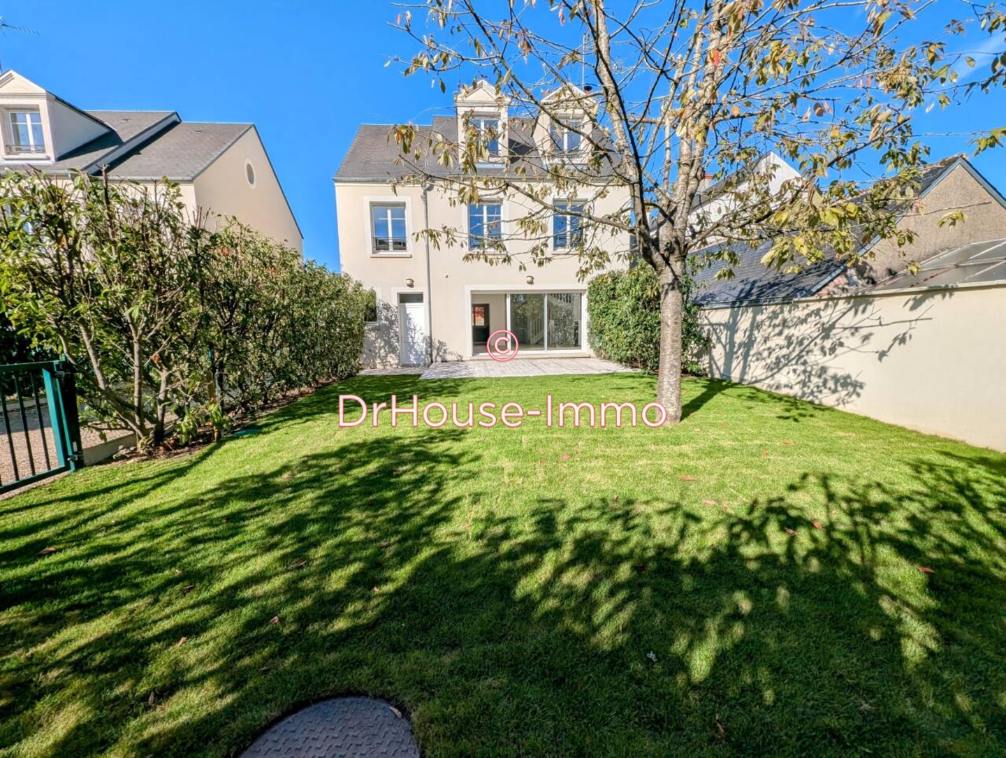 Maison 6 pièces de 170 m² - Orléans (45100)