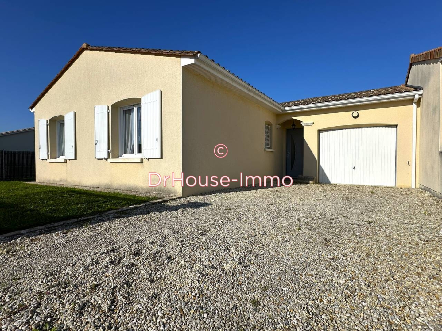 Maison 4 pièces de 88 m² - La Couronne (16400)