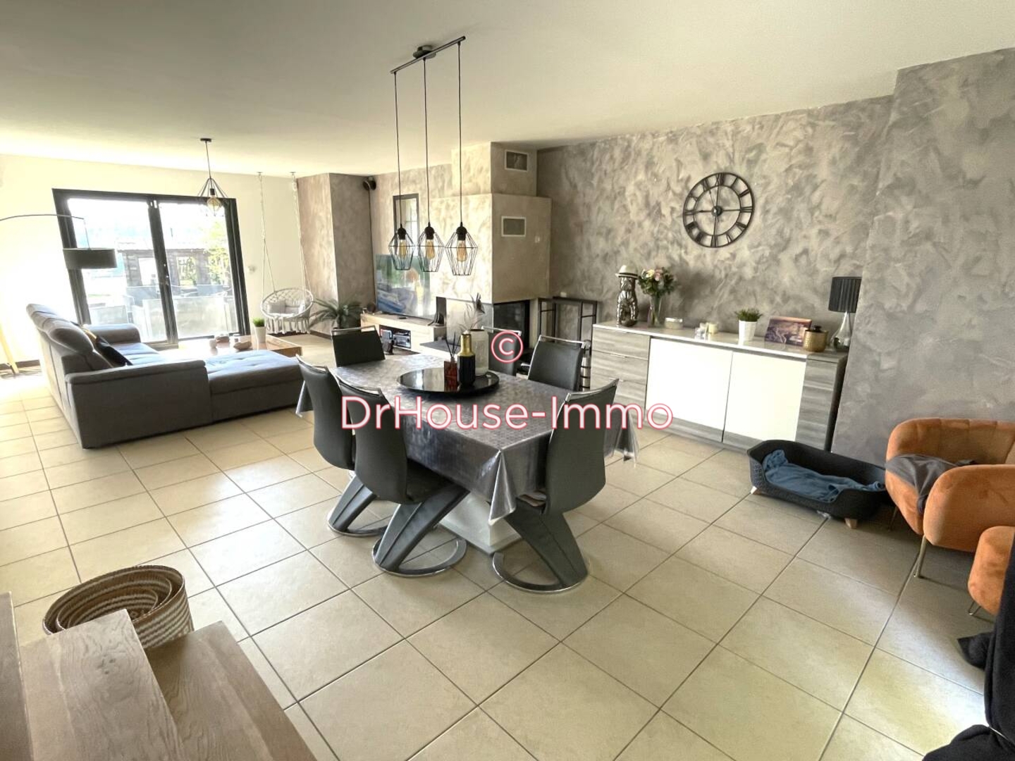 Maison 7 pièces de 245 m² - Lainville-en-Vexin (78440)