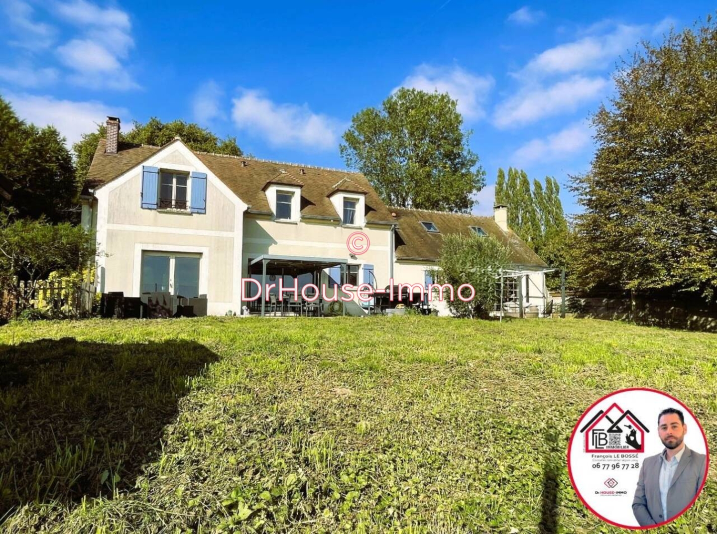 Maison 7 pièces de 245 m² - Lainville-en-Vexin (78440)