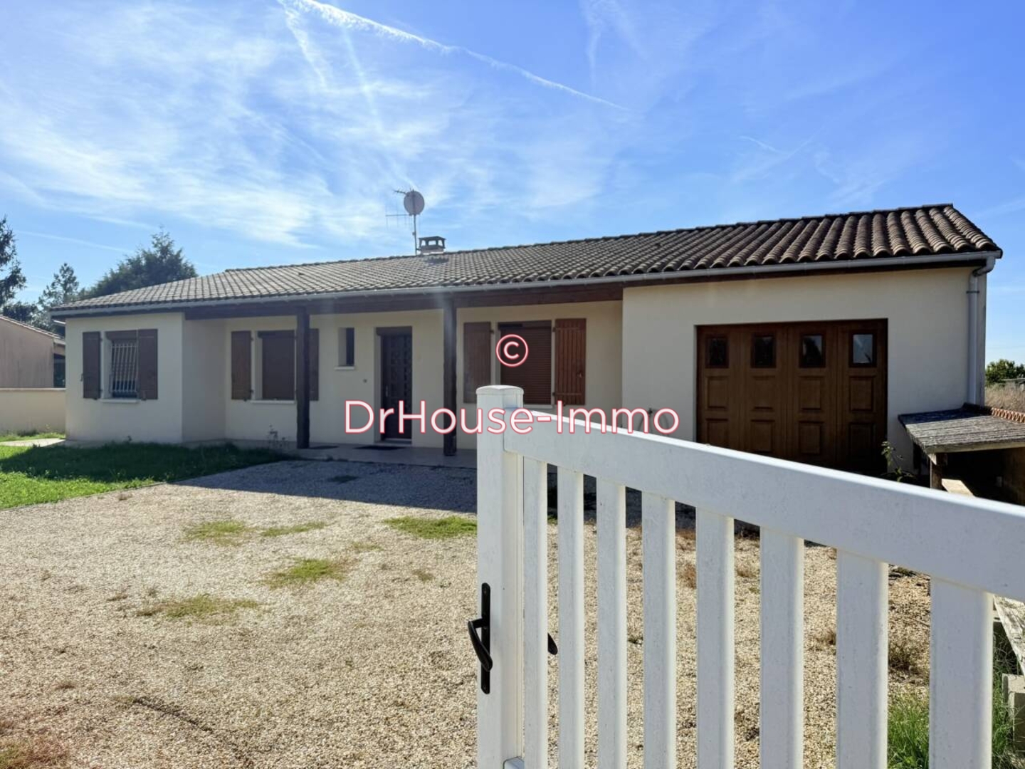 Maison 5 pièces de 97 m² - Hiersac (16290)